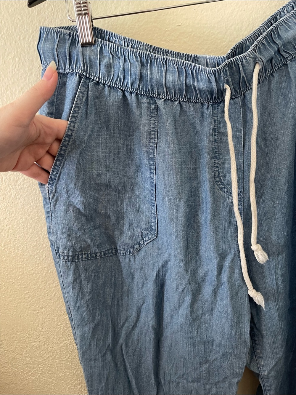 Chambray drawstring pants - Picture 2 of 4